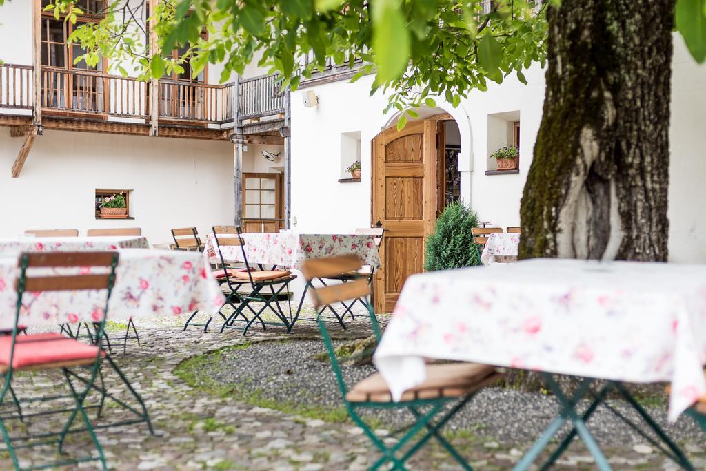 Alte Post Hotel Feistritz an der Gail Exterior foto